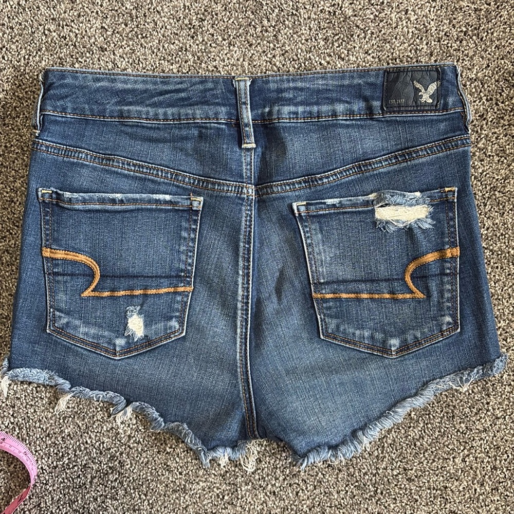 ❌ SOLD ❌ American Eagle Stretch Denim Jean shorts - AE hi-rise shorts - Picture 3 of 9
